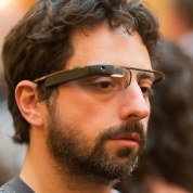 Ochelarii inteligenți Google Glass
